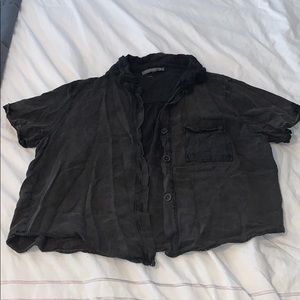 Button Down Crop